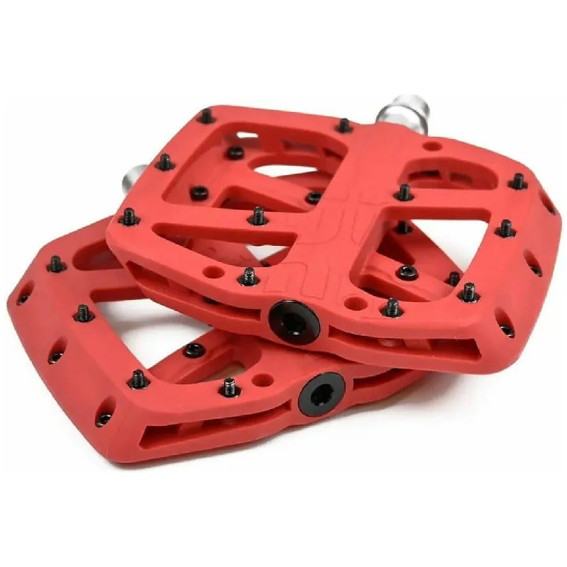 bicycle pad performance-E*Thirteen Base Flat Pedals 9/16 Inch - Red