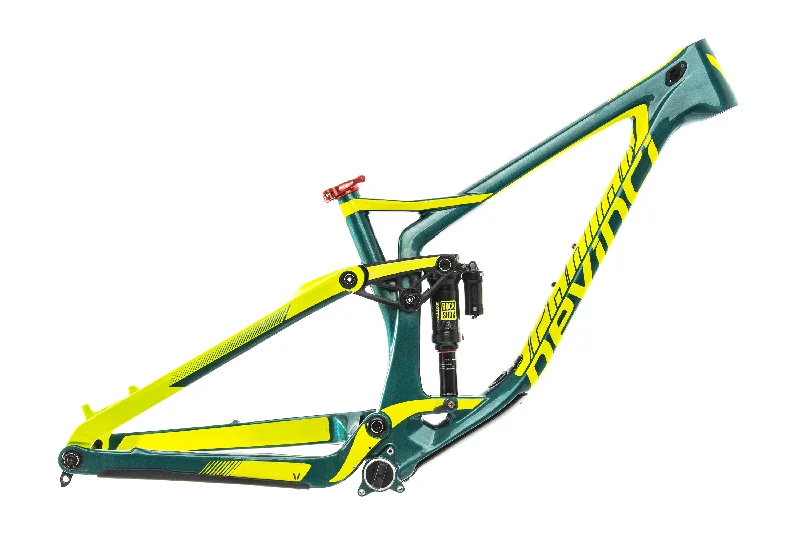 bicycle tool capacity-Devinci Spartan Medium Frame - 2019